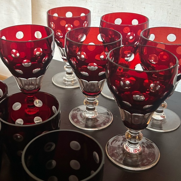 Set of 7, vintage depression glass, ruby glasses. - Picture 12 of 13